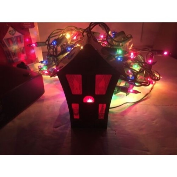 Hallmark Ornament New Home  2004 Ornament, Tin with Special Lighting Effect EUC - Picture 4 of 4